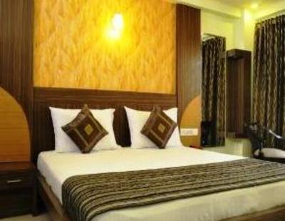 фото отеля Hotel Grand Plaza - Pahar Gunj