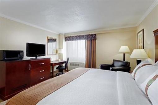 фото отеля Holiday Inn Binghamton - Hawley St Downtown
