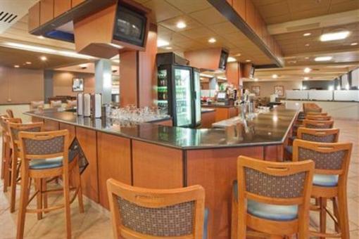 фото отеля Holiday Inn Binghamton - Hawley St Downtown