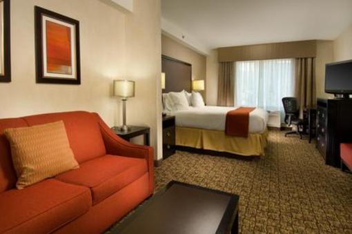 фото отеля Holiday Inn Express & Suites Alexandria-Fort Belvoir