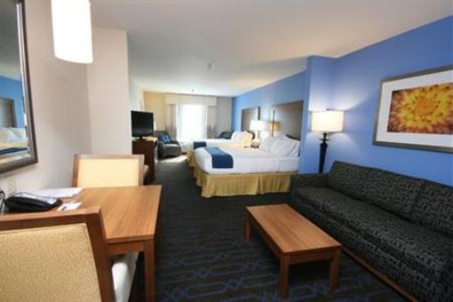 фото отеля Holiday Inn Express & Suites Terre Haute