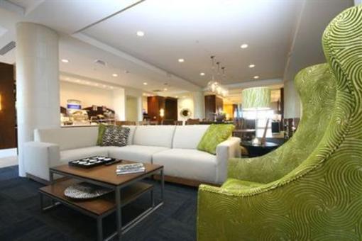 фото отеля Holiday Inn Express & Suites Terre Haute