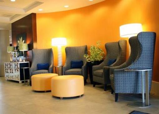 фото отеля Holiday Inn Express & Suites Terre Haute