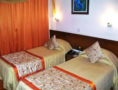 фото отеля Quality Inn Parle International