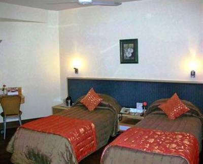 фото отеля Quality Inn Parle International