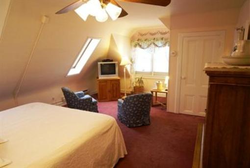 фото отеля The Sandpiper Inn