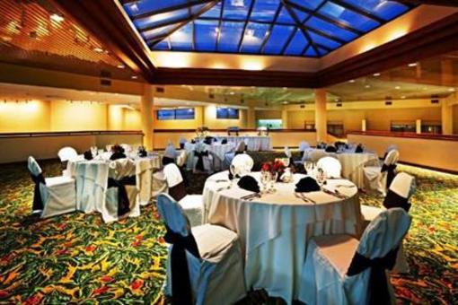 фото отеля Crowne Plaza Hickory I-40