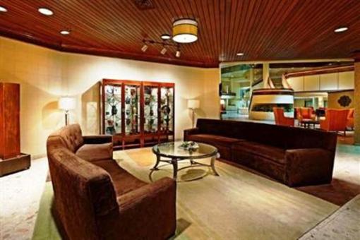 фото отеля Crowne Plaza Hickory I-40