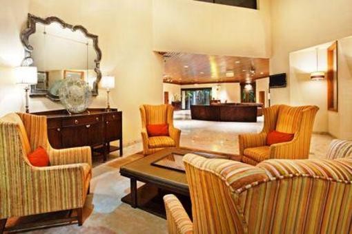 фото отеля Crowne Plaza Hickory I-40