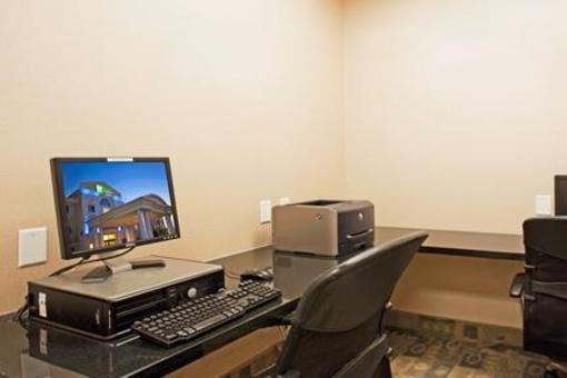 фото отеля Holiday Inn Express Hotel & Suites Amarillo