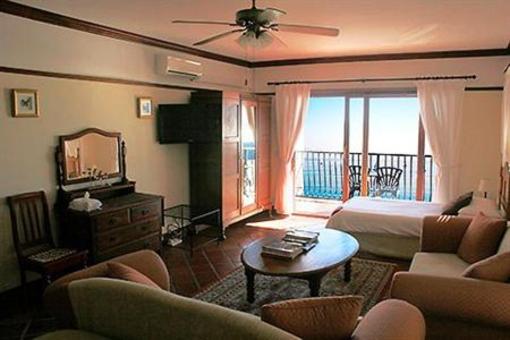фото отеля Berg en Zee Guesthouse Gordon's Bay
