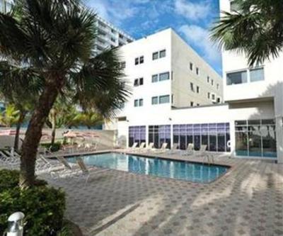 фото отеля Crystal Beach Suites & Health Club