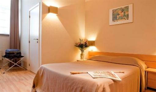 фото отеля Hotel Saint Nicolas Brussels