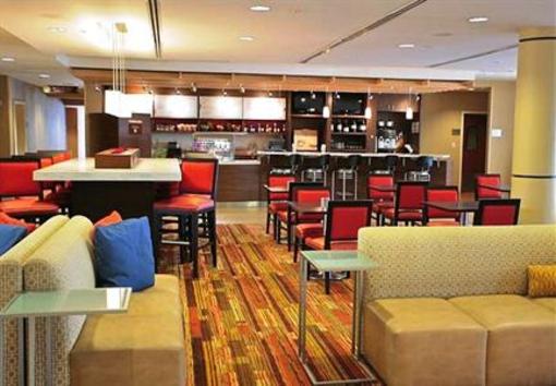 фото отеля Courtyard by Marriott Jacksonville Northeast/Kendall Town