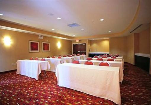 фото отеля Courtyard by Marriott Jacksonville Northeast/Kendall Town