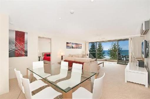 фото отеля Solnamara Beachfront Apartments