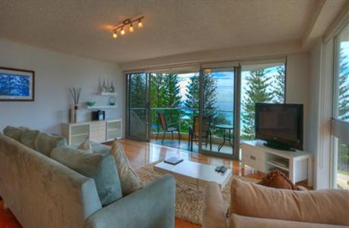 фото отеля Solnamara Beachfront Apartments