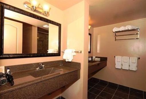 фото отеля Best Western Regency Inn Airdrie