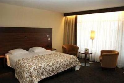 фото отеля Golden Tulip Hotel De Reiskoffer