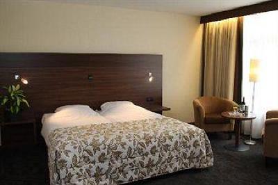 фото отеля Golden Tulip Hotel De Reiskoffer