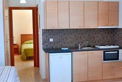 фото отеля Manolis Apartments