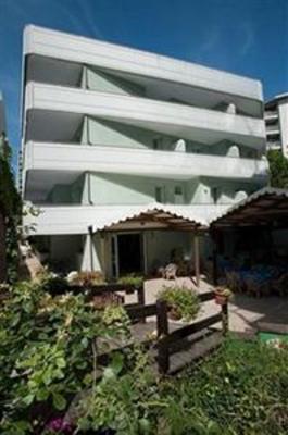 фото отеля Hotel Salus Lignano Sabbiadoro
