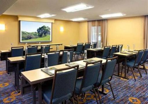 фото отеля Courtyard by Marriott Pleasanton