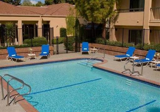 фото отеля Courtyard by Marriott Pleasanton