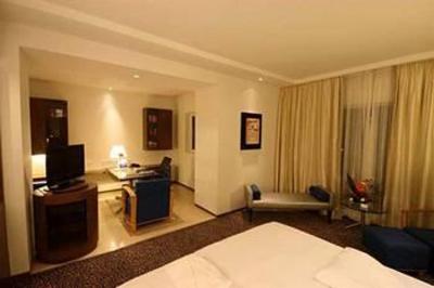 фото отеля Savannah Sinclairs Bengaluru