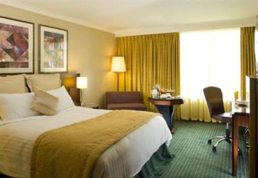 фото отеля Crowne Plaza Liverpool - John Lennon Airport