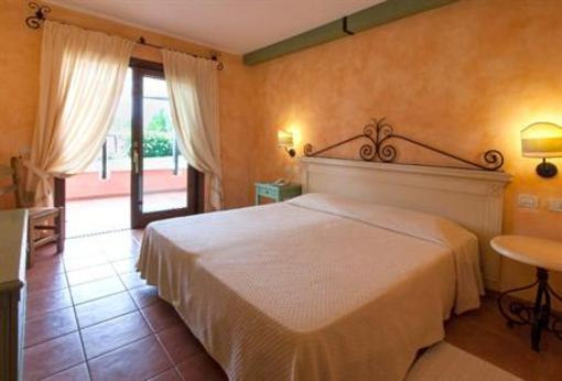 фото отеля Lantana Hotel & Residences Pula (Sardinia)