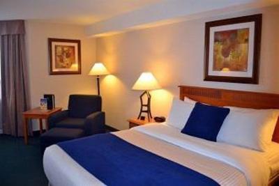 фото отеля BEST WESTERN Cambridge / Kitchener Hotel