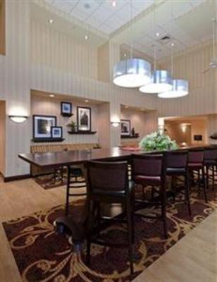 фото отеля Hampton Inn & Suites Holly Springs