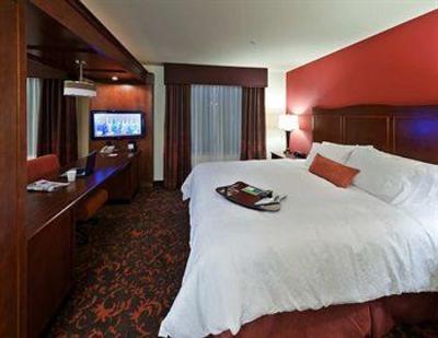 фото отеля Hampton Inn & Suites Holly Springs