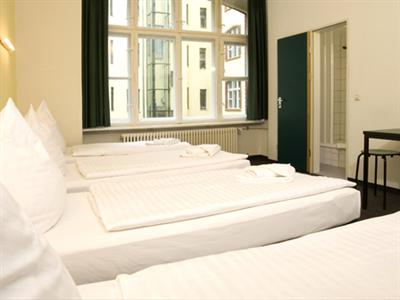 фото отеля Hotel 103
