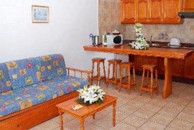 фото отеля Apartamentos San Marcial Lanzarote