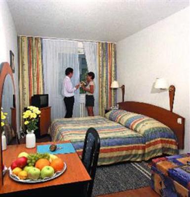 фото отеля Gerand Hotel Touring Budapest