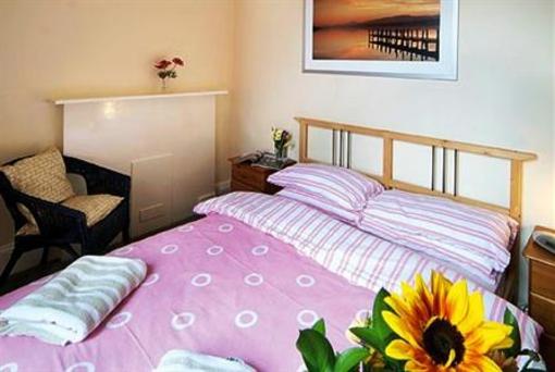 фото отеля Discovery Accommodation Whitby