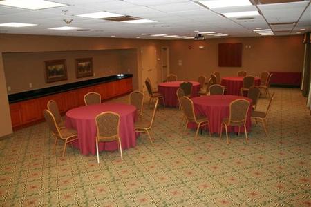 фото отеля Hampton Inn Omaha West - Lakeside