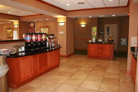 фото отеля Hampton Inn Omaha West - Lakeside