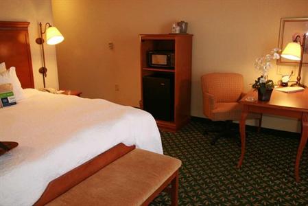 фото отеля Hampton Inn Omaha West - Lakeside