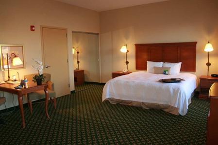 фото отеля Hampton Inn Omaha West - Lakeside