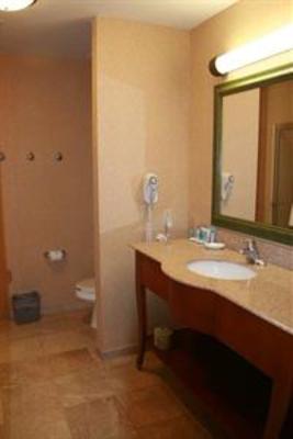 фото отеля Hampton Inn Omaha West - Lakeside