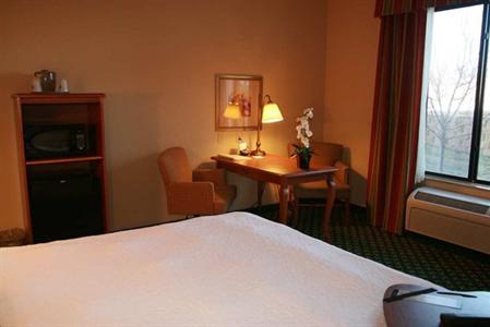 фото отеля Hampton Inn Omaha West - Lakeside