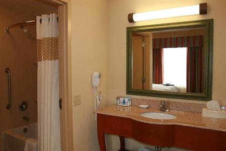 фото отеля Hampton Inn Omaha West - Lakeside