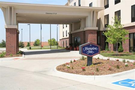 фото отеля Hampton Inn Omaha West - Lakeside