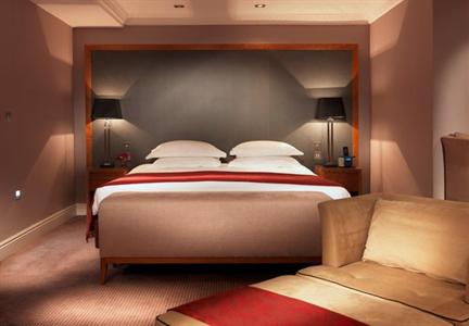 фото отеля Royal Garden Hotel London