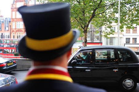 фото отеля Royal Garden Hotel London