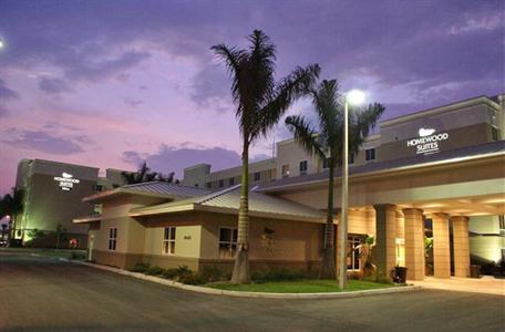 фото отеля Homewood Suites by Hilton Fort Myers Airport / FGCU