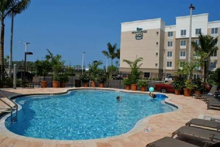фото отеля Homewood Suites by Hilton Fort Myers Airport / FGCU